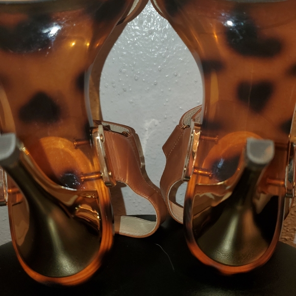 Michael Kors Marble Leather Heels Sandals 7 - Picture 16 of 16